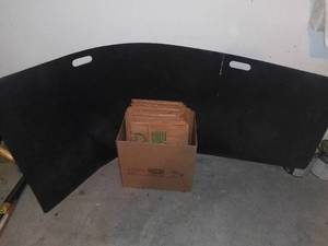lot 9053 image: Lot of Paper Leaf Bags and Leaf Bag Holder