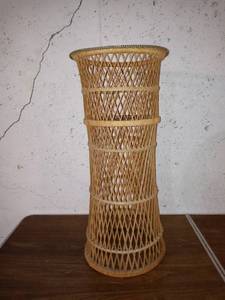 lot 802 image: Nice Rattan Plant Stand In Excellent Condition