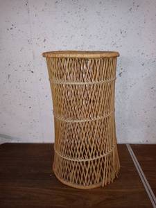 lot 805 image: Nice Rattan Table Top Plant Stand In Decent Shape