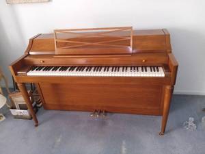 lot 2001 image: Baldwin Acrosonic Piano