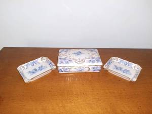 lot 2023 image: Schumann Bavaria Lidded Cigarette Dish and Ashtrays