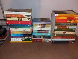lot 8005 image: Lot of Literature on Various Subjects