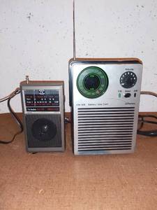 lot 8039 image: Sears SR2000 Transistor Radio Untested and JC Penney Radio Working