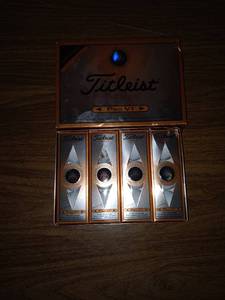 lot 8049 image: Vintage Titleist Pro V1 Golf Balls Dozen White - In Box 1 2 3 4