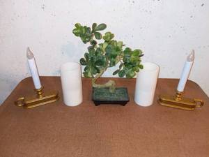 lot 8066 image: Plastic Bonsai Tree With 4 Battery Operated Candles
