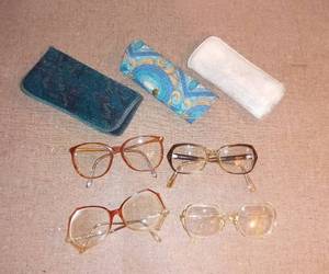 lot 8072 image: 4 Pairs of Awesome Vintage Glasses