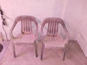 lot 8098 image: Pair of Plastic Outdoor Chairs