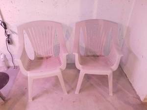 lot 8099 image: Pair of Plastic Outdoor Chairs