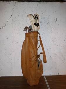 lot 8111 image: Lot Of 13 Vintage Golf Clubs With Bag 4 With Covers