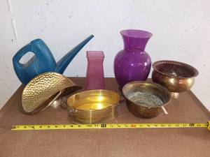 lot 8135 image: Lot of Metal and Glass PlantersVases