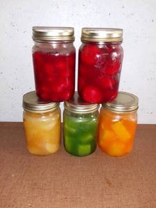 lot 8145 image: Lot of 5 Fruit Scented Candles