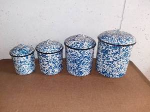 lot 8146 image: Set of 4 CGS International Enamel Containers