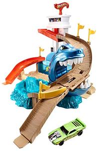 lot 95823 image: Hot Wheels Color Shifters Sharkport Showdown Amazon Exclusive