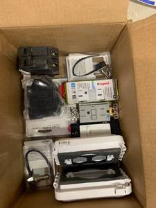 lot 2077 image: Outlets and Circuit Breakers