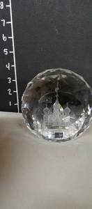 lot 1006 image: Crystal globe with laser-etched hologram of St. Basil Cathedral in Moscow