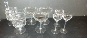 lot 1018 image: Assorted crystal glasses