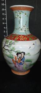 lot 1025 image: Tall, handpainted scene - from Singapore