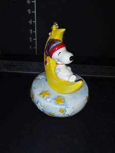 lot 1070 image: Snoopy and Woodstock on Moon Figurine Musical