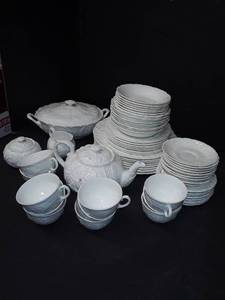 lot 1075 image: 63 pcs. Coalport Bone China Countryware
