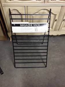 lot 1104 image: Magazine Rack