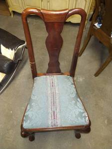 lot 1119 image: Mahogany desk chair