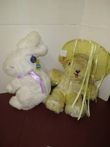 lot 1536 image: One yellow one white stuffed Easter bunnies