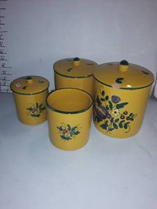 lot 2040 image: Set of 4 Canisters. 1 missing lid and 1 has a chip in lid