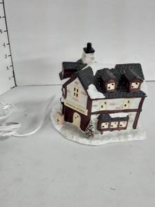 lot 2075 image: Christmas Valley Collectable. Porcelain Lighted General Store