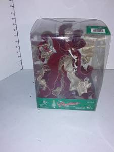 lot 2121 image: Christmas Decor....Tree Top Angel