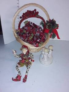 lot 2126 image: Christmas Decor...2 baskets and a fairy also a figurine