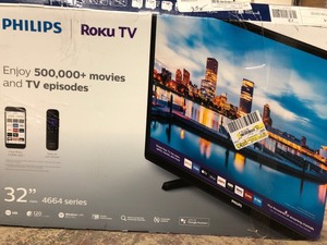 lot 57229 image: Philips 32 Class HD (720P) Smart Roku LED TV (32PFL4664F7)
