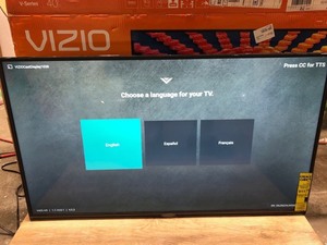 lot 57236 image: VIZIO - 40 Class V-Series LED 4K UHD SmartCast TV