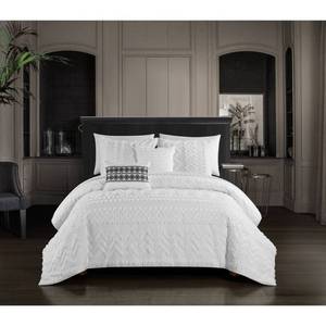 lot 1172 image: Chic Home Addison 5 Piece King Comforter Set Bedding