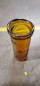 lot 1291 image: Kartong Diego L Glass Flower Vase, Amber