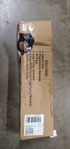 lot 1293 image: Total Gym Accessories Leg Pulley, FootAnkle Harness, D-Ring, Leg Pulley Bracket, Long Hitch Pin for Leg Pulley Bracket, and Saftey Hitch C Pin