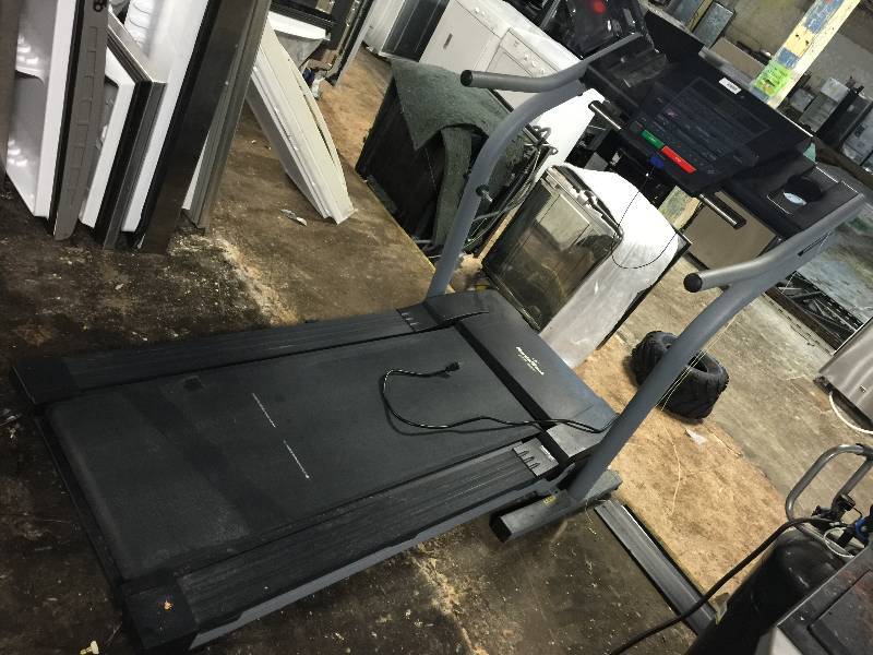 lot 473 image: Nordic Track EXP1000XI Treadmill