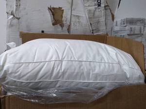 lot 33757 image: memorelle queen. pillows 8-10pk