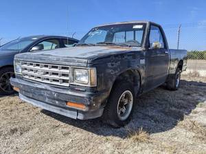 lot 1357 image: 1988 Chevrolet S10 Pickup