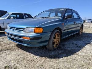 lot 1369 image: 1993 Subaru Impreza Wagon