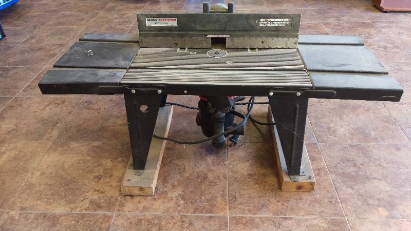 lot 15 image: Router Table with Craftsman Router