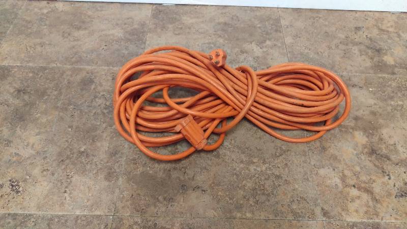 lot 21 image: 50 Extension Cord