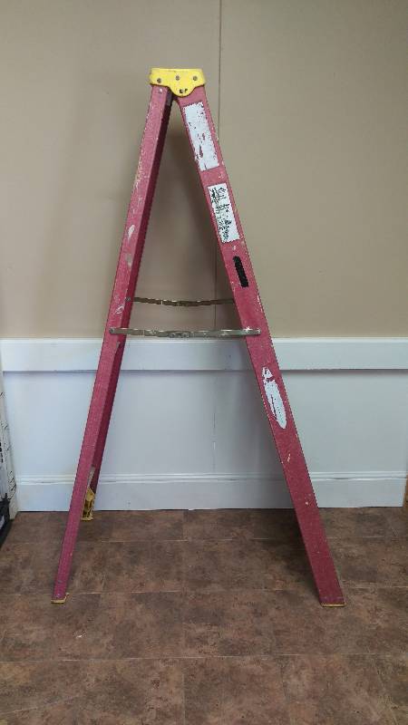 lot 27 image: 6 Werner Fiberglass Ladder