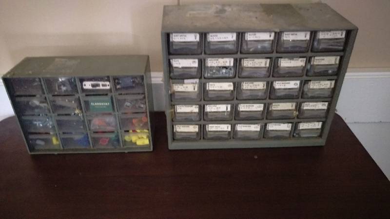 lot 74 image: Set of Mini  Drawer Workshop Caddies