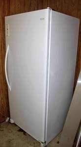 lot 8130 image: Electrolux Upright Freezer - works great
