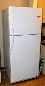 lot 8131 image: Frigidaire Top Mount Frost Proof Refrigerator-Freezer - works great