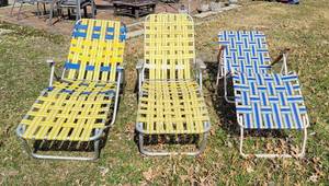 lot 8159 image: (3) Aluminum Webbed Lawn Chair Loungers