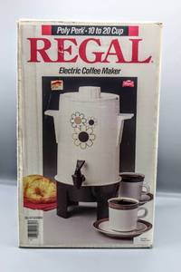 lot 8231 image: Vintage Regal Electric Coffee Maker - Poly Perk 10-20 Cup