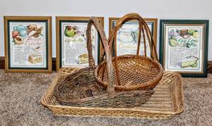 lot 8261 image: (3) Decorative Serving BasketsTrays  (4) Pie Recipe Framed Art