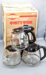lot 8248 image: West Bend 12 to 30 cup Automatic Party Perk  (3) Glass Coffee Pots