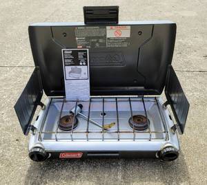 lot 8206 image: Coleman Instastart Propane Camping Stove - Black